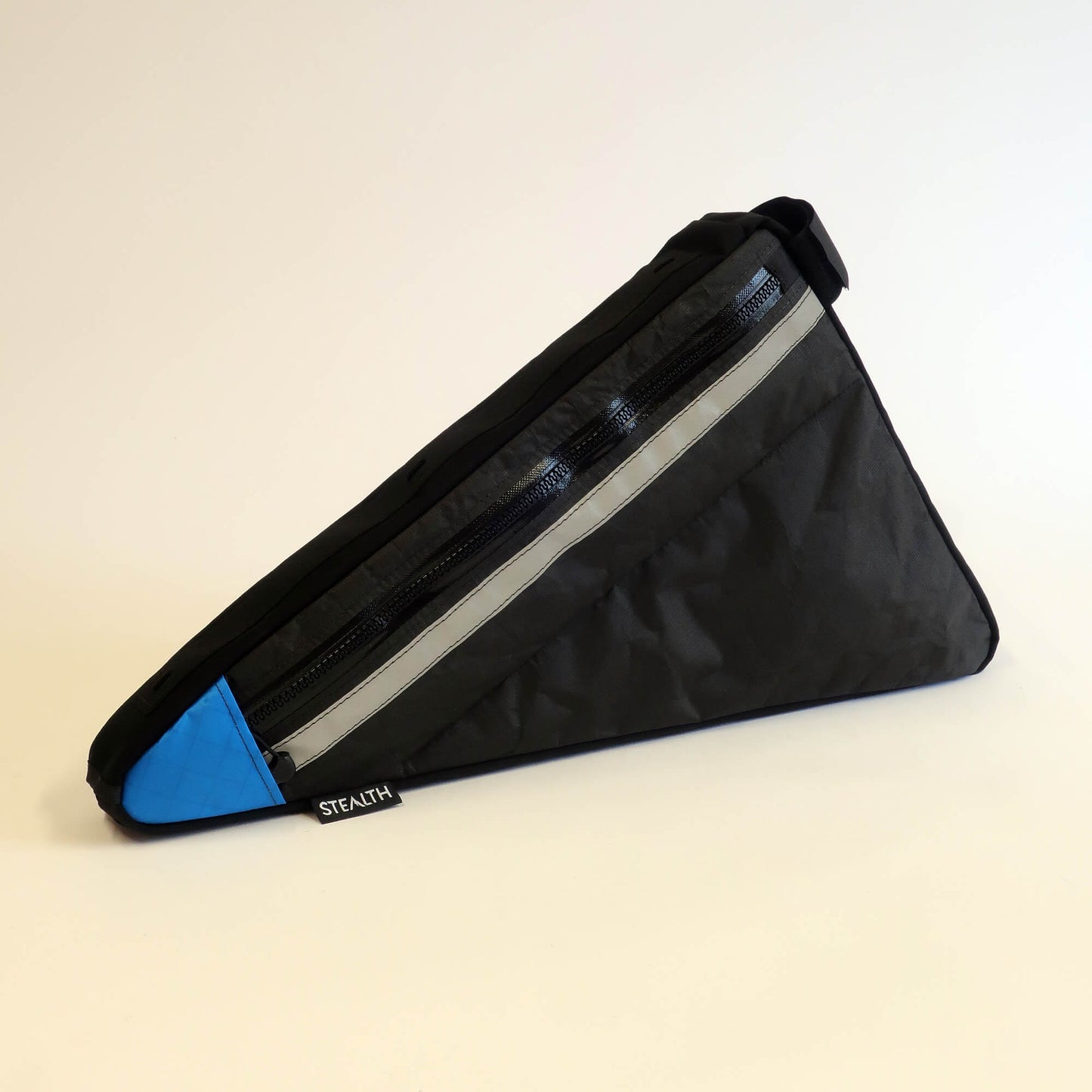 Double zip bolt on frame bag
