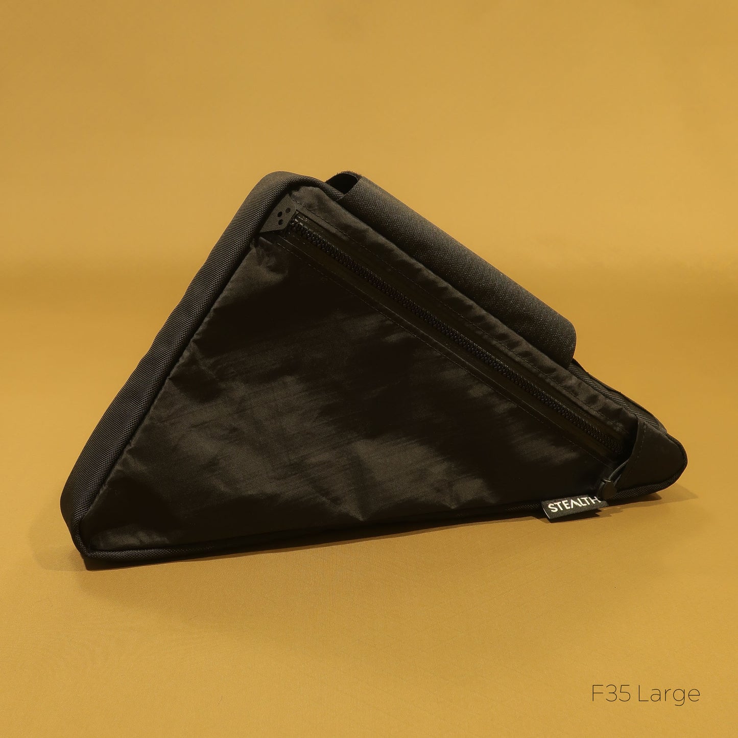 F35 Wedge Frame Bag