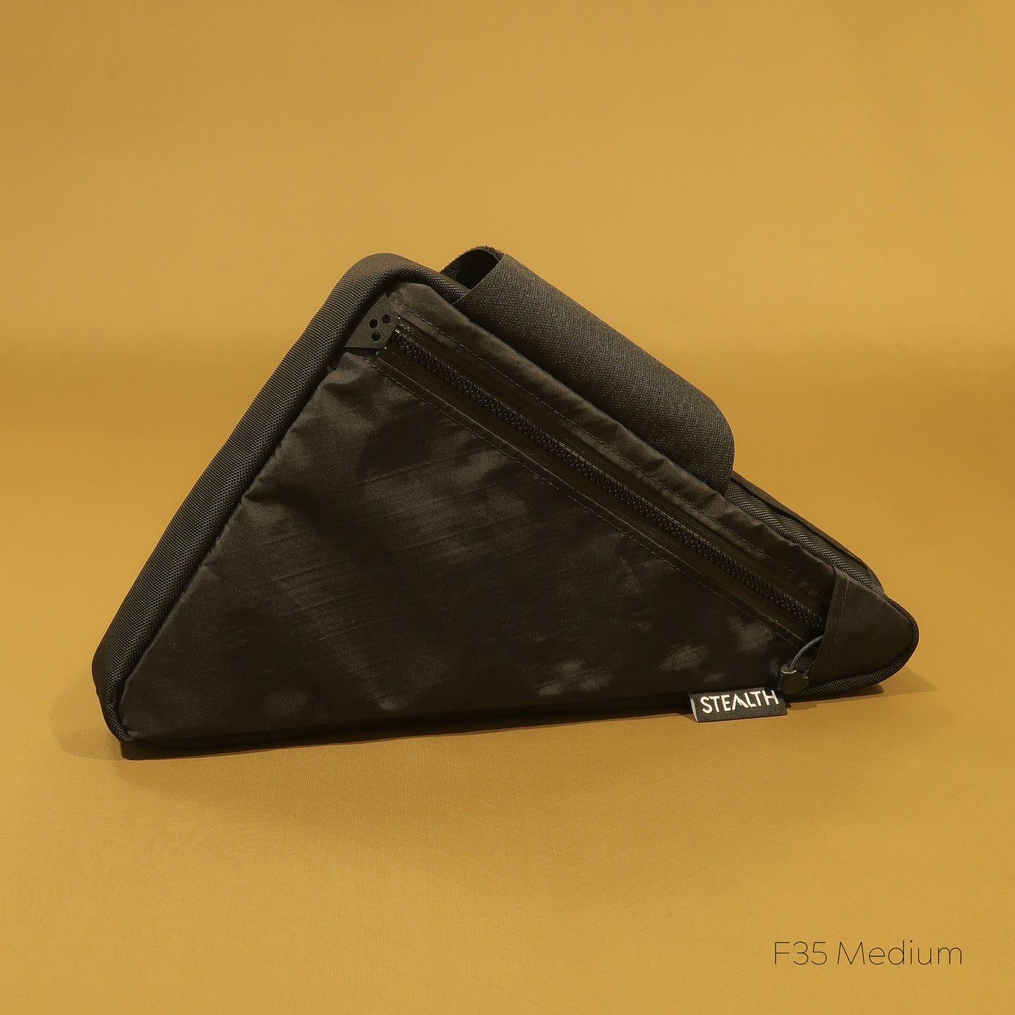 F35 Wedge Frame Bag