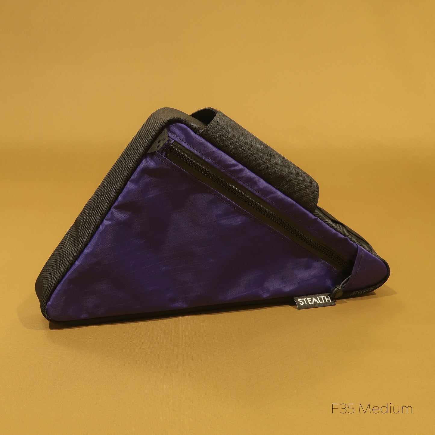 F35 Wedge Frame Bag