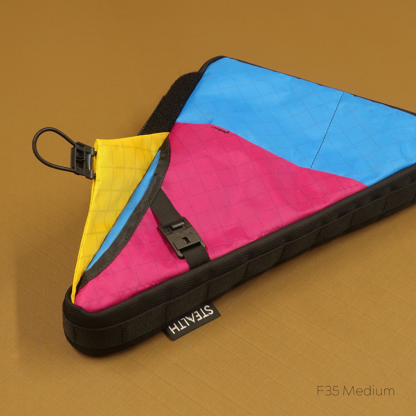 F35 Wedge Frame Bag