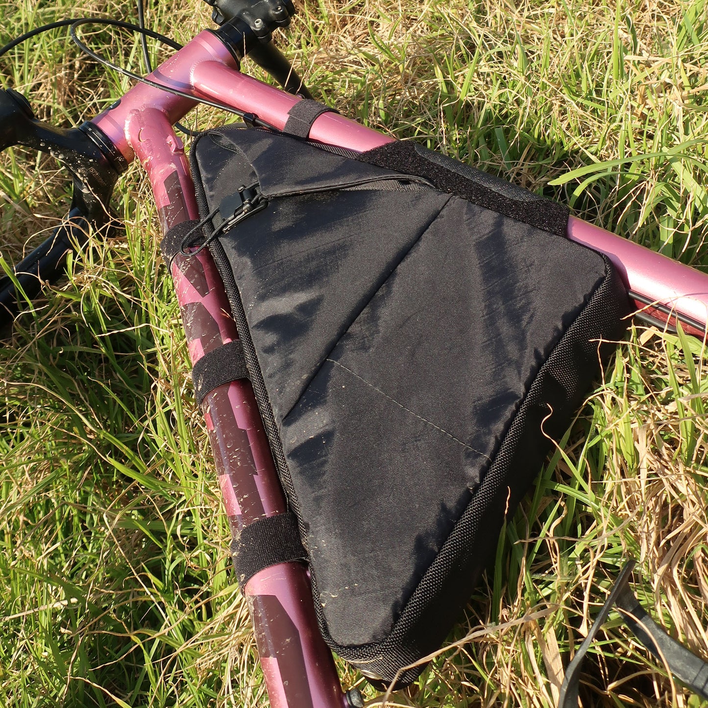 F35 Wedge Frame Bag