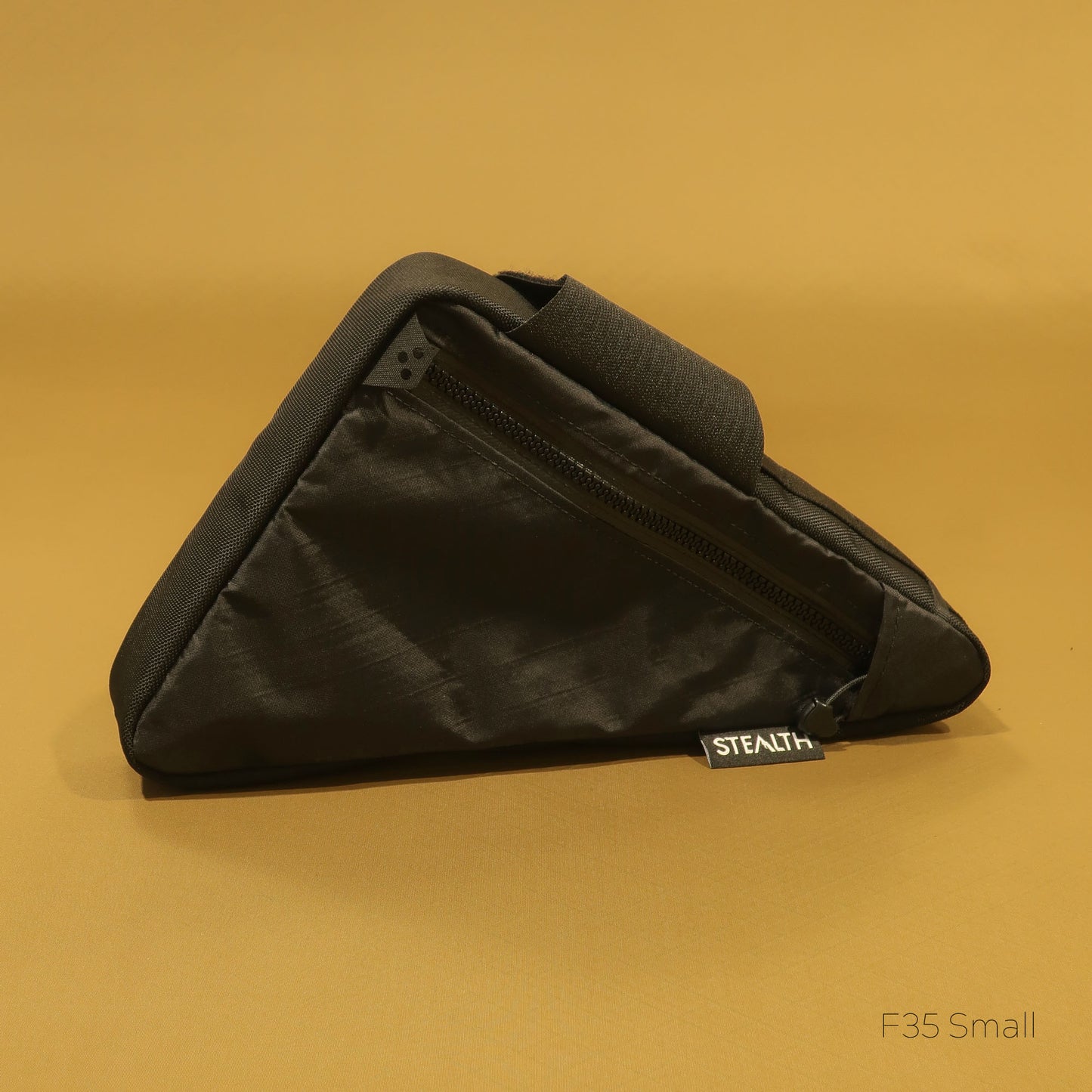 F35 Wedge Frame Bag