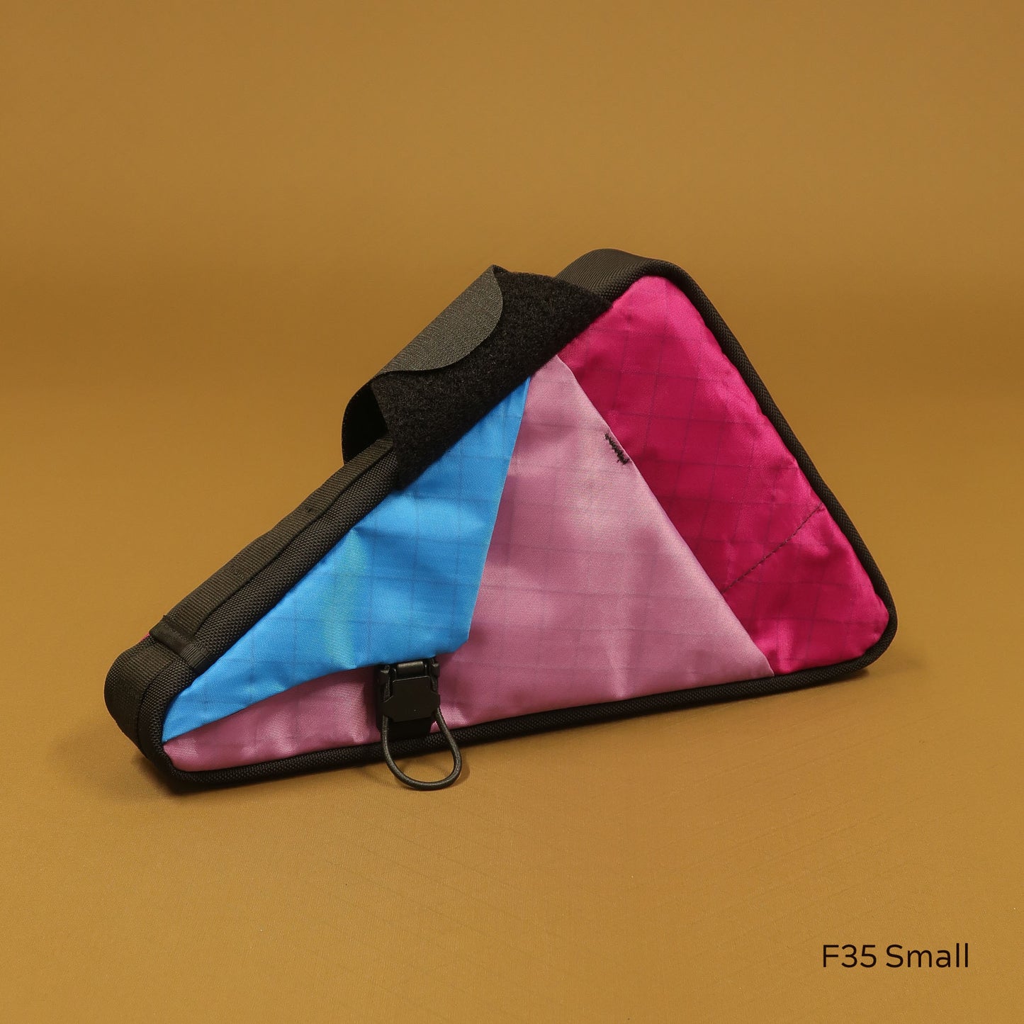 F35 Wedge Frame Bag