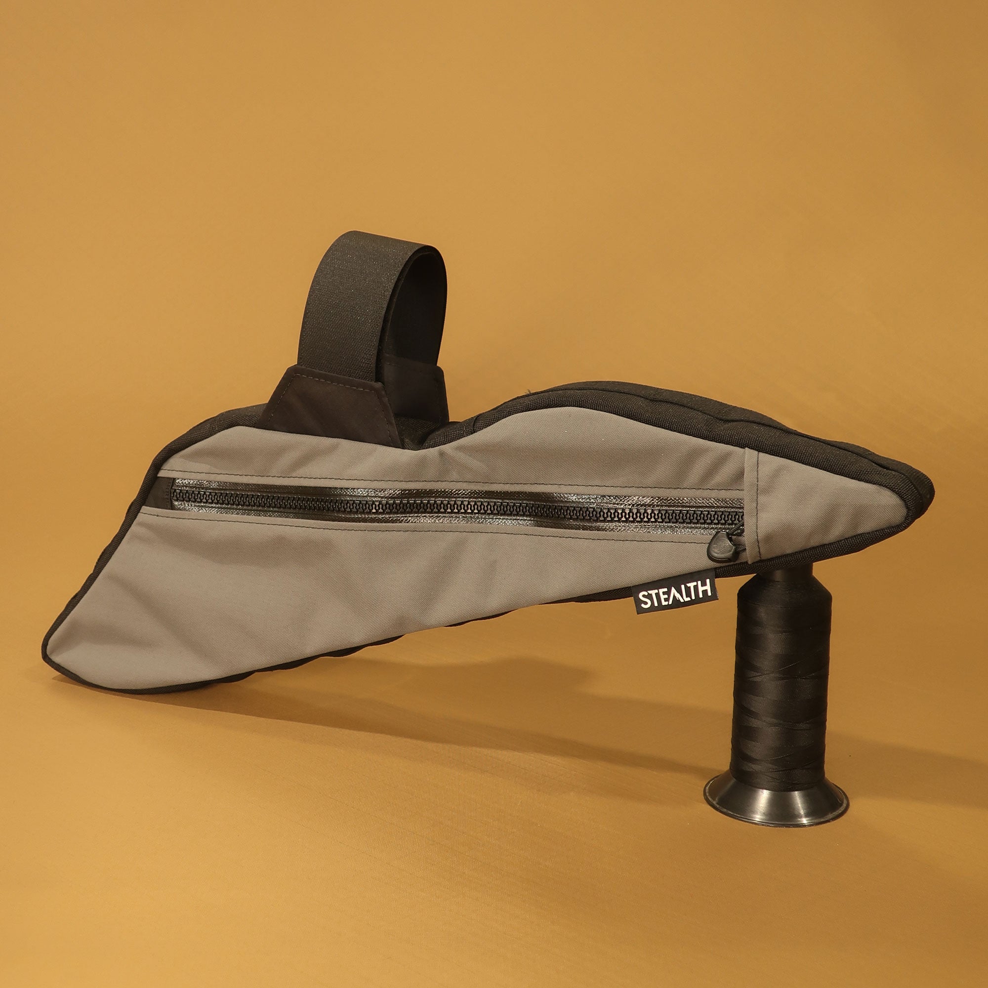 Custom grey 500D Cordura full frame bag with single zipper, designed for Specialized Epic 8 Large MTB.