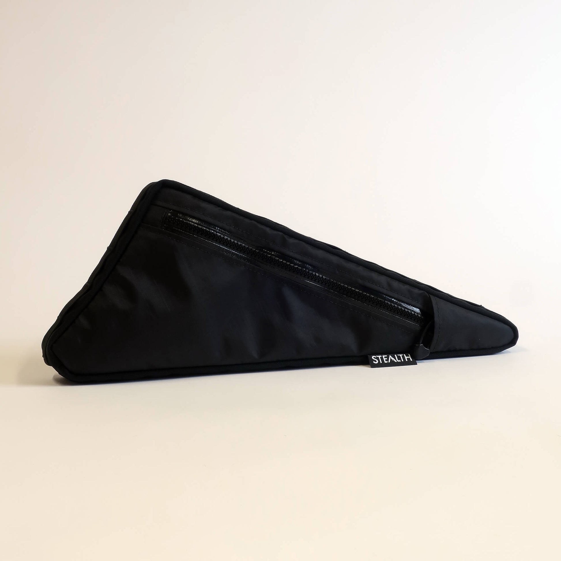custom single zip frame bag for touring