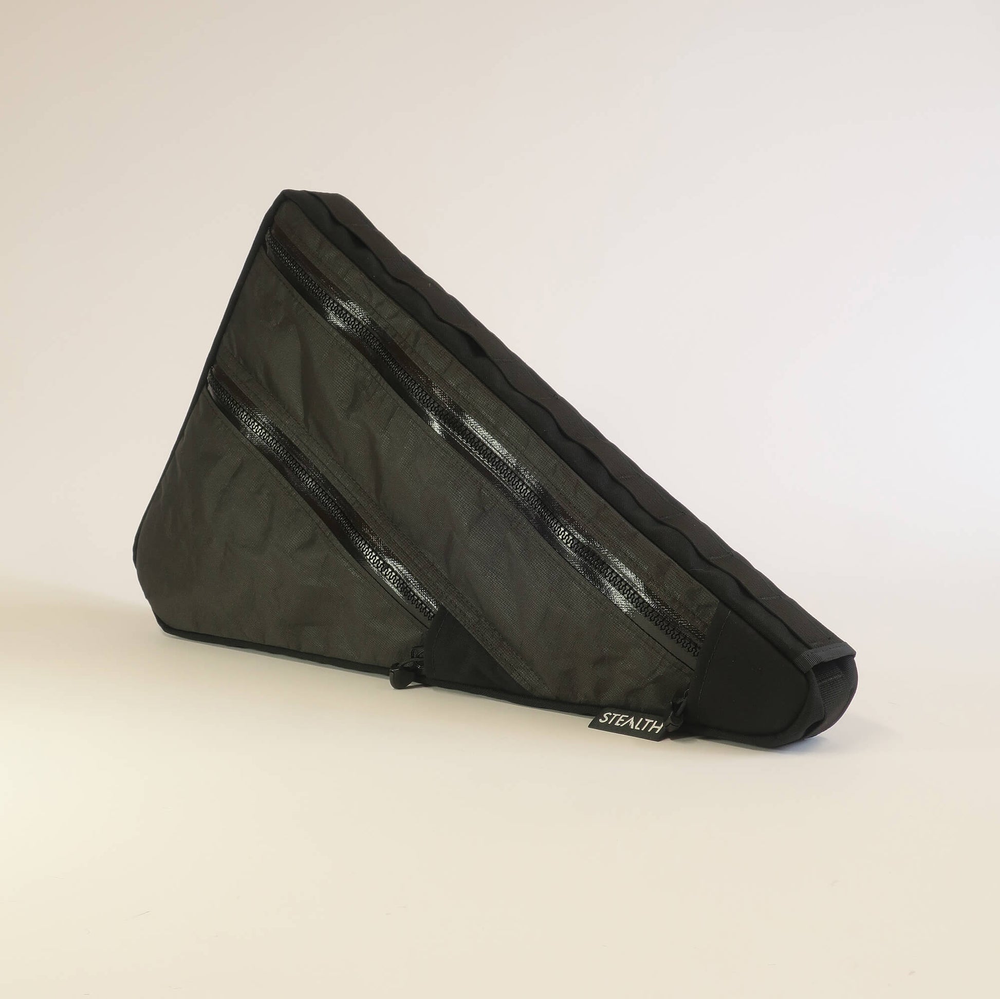 Double zip full frame bag with h20 port