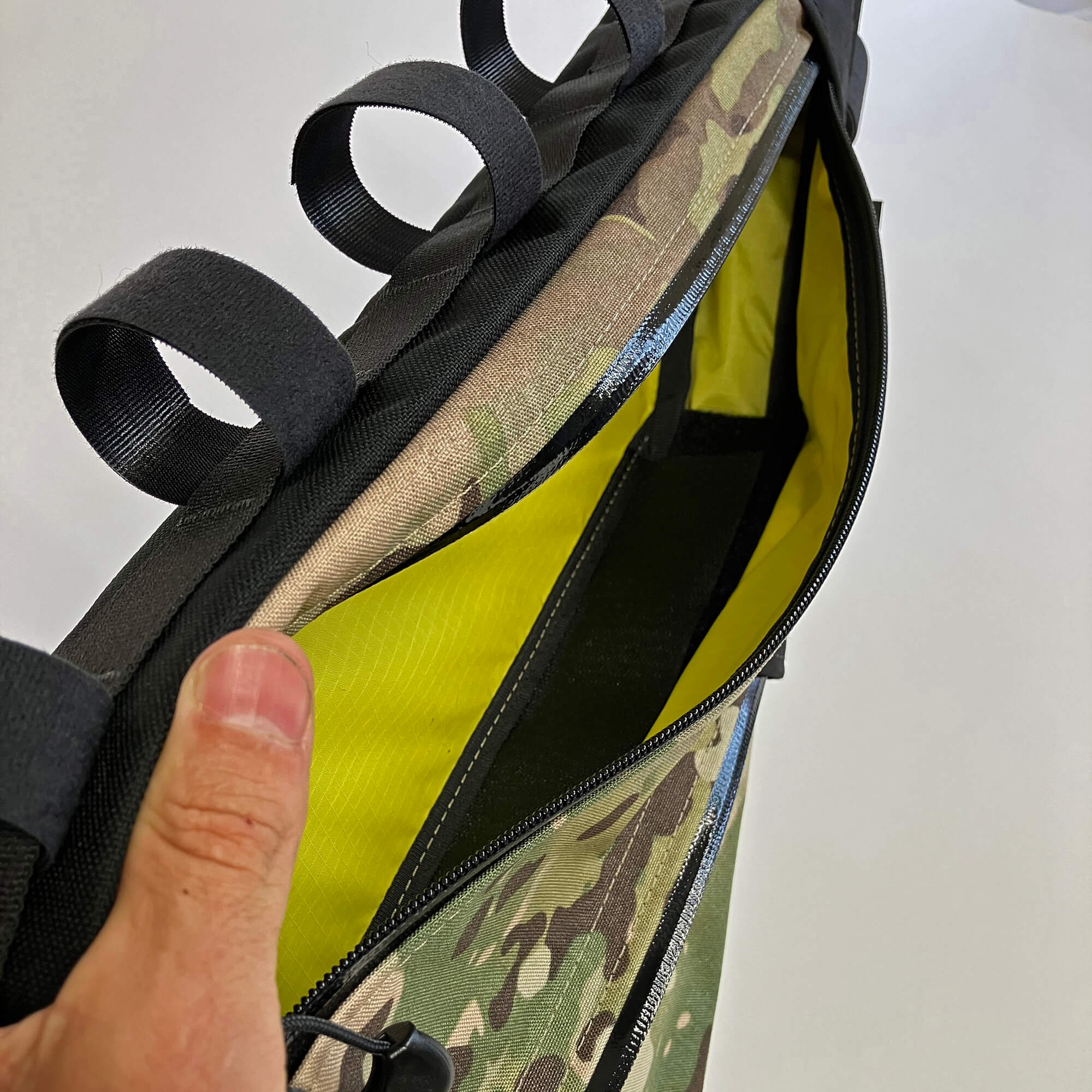frame bag double zip divider