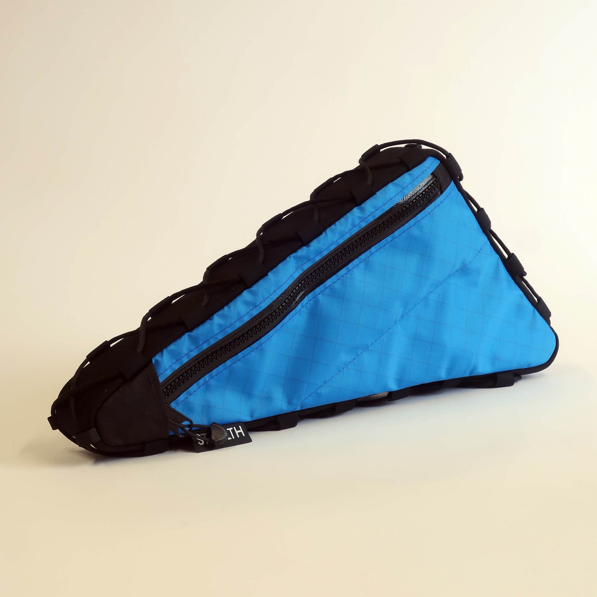 Double zip frame bag with flat pocket