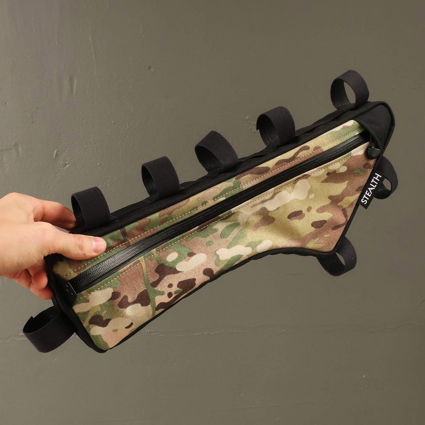 Multicam half frame bag