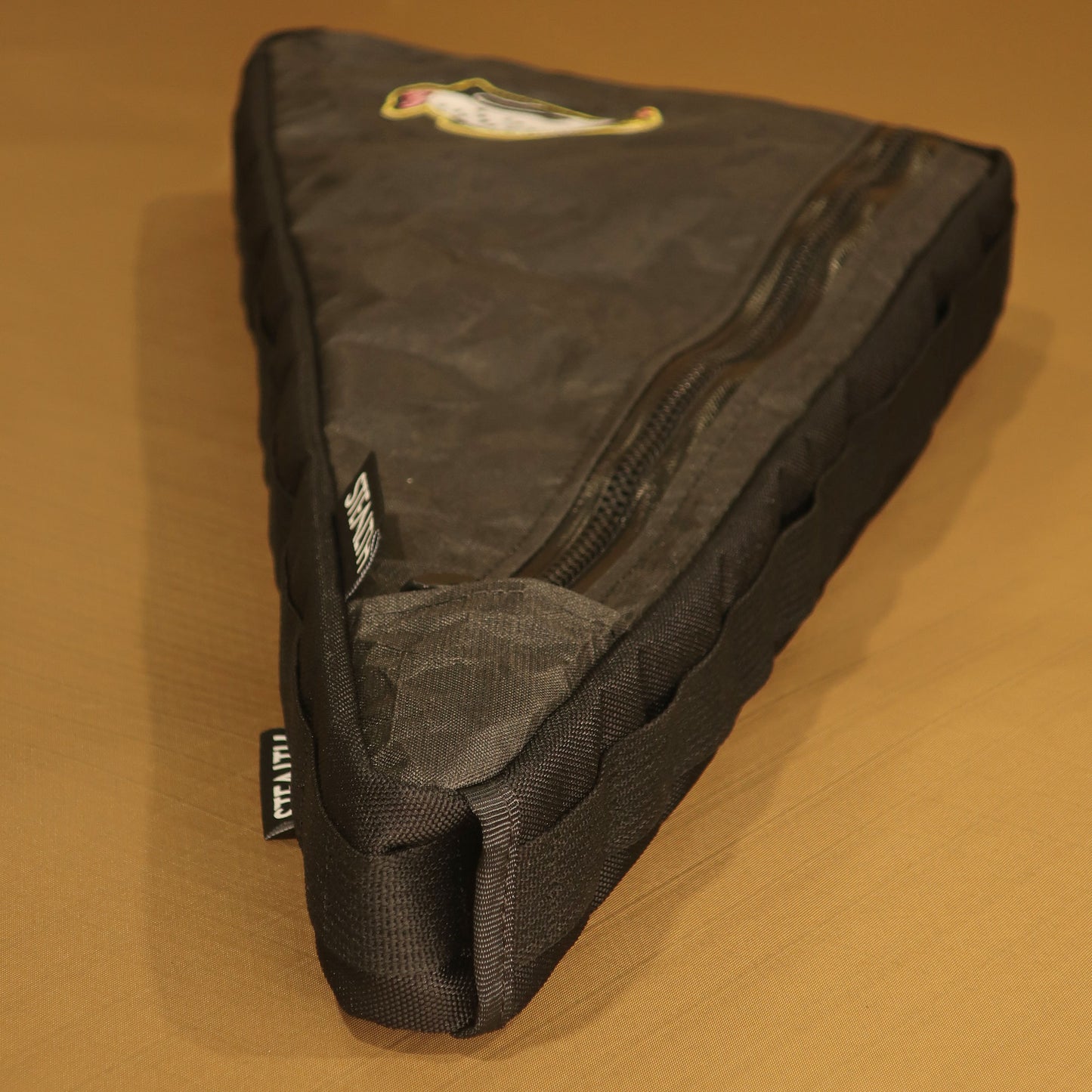 Full Frame Bag - Single Zip