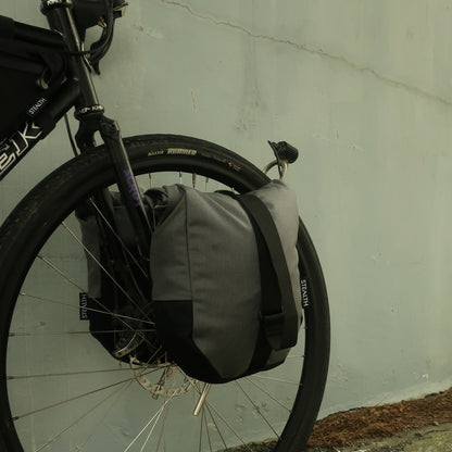 Bikepacking panniers 